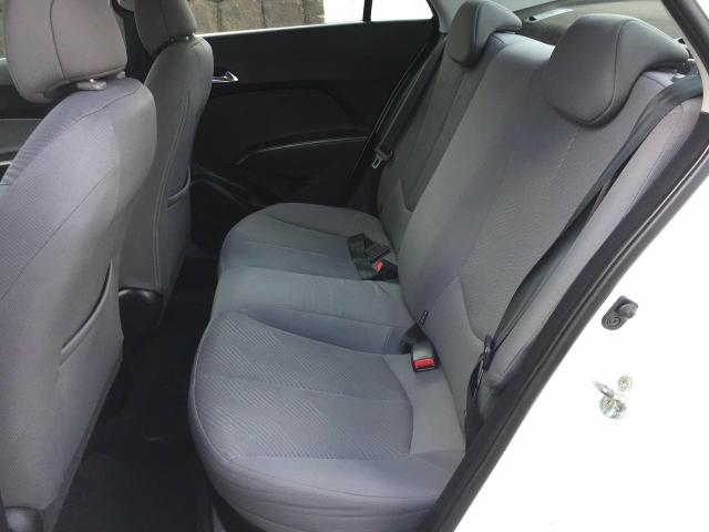 HB20S 2015 Confort Plus 1.6 extra - Foto 11