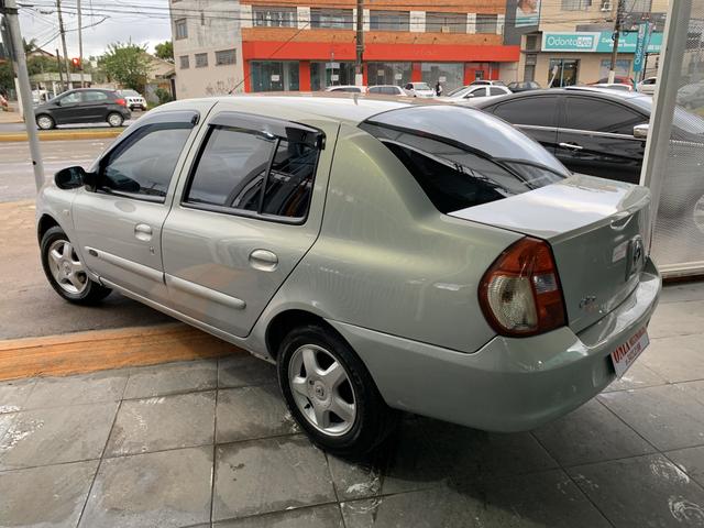Clio 1.6 privilege sedan completo - Foto 4