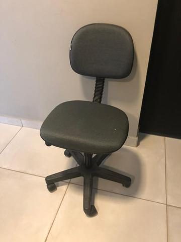 Cadeira Escritório - Foto 4