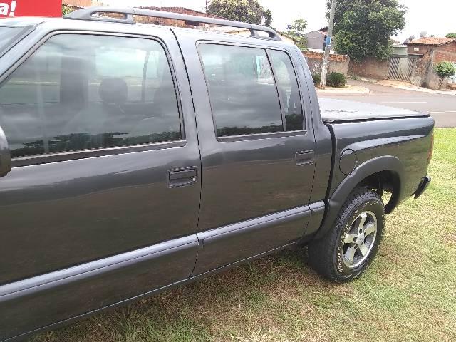 S10 mwm 2.8 disel 2005 vendo ou troco - Foto 5