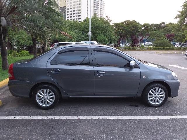 Etios Sedan XLS 1.5 16V 2014 Mec. Completo com GNV - Foto 3