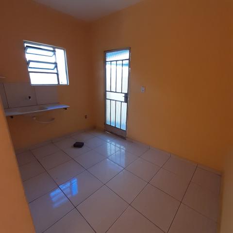 Barracão 3 cômodos + banheiro CANADÁ - Foto 7