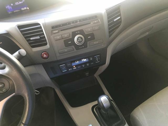 Civic lxs 1.8 manual 2014 - Foto 11