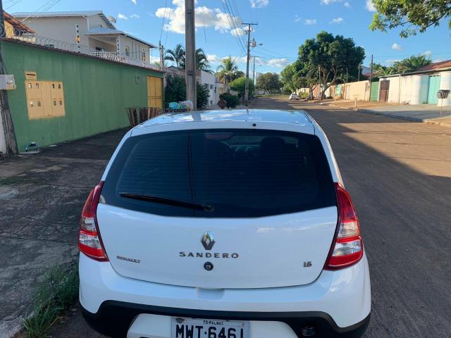 Vendo ou troco Sandero ano 2013 motor 1.6 valor 20.900 - Foto 6
