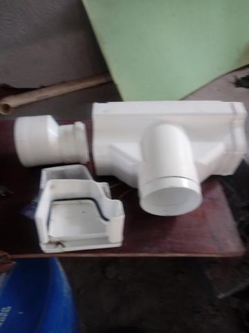 Vendo uma calha de P V C