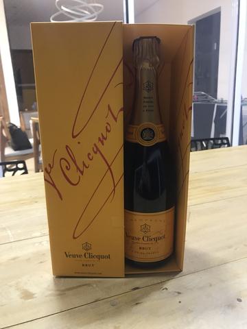 Champagne Veuve Clicquot Brut 750 ml