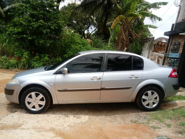 Megane 1.6 ano 06/07 - Foto 2