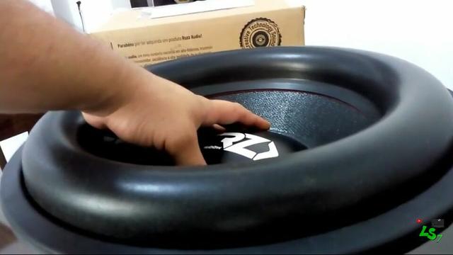 2 GRAVE RUZZ ÁUDIO 1600 RMS de 15 POLEGADAS