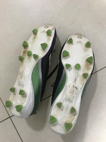 Chuteira adidas adizero f50