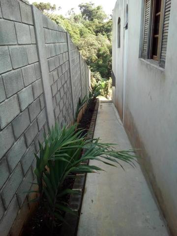 Vendo uma bela casa em local muito agradável pra quem gosta de tranquilidade. - Foto 16