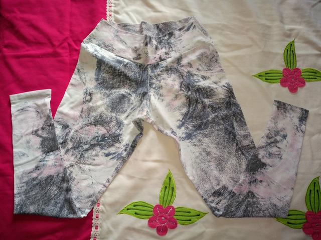 Calça leg feminina ( Tam. GG )
