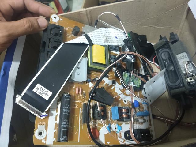 Placa de tv smart Panasonic 32 " - Foto 2