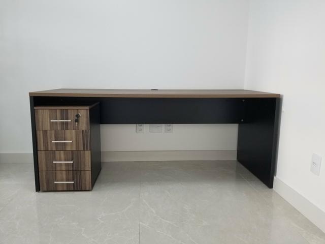 Mesa Escritório com Gaveteiro - Foto 2