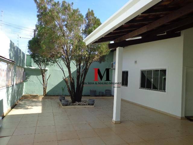 Alugamos casa com 3 quartos, piscina, proximo ao shopping - Disponivel pra visita apos 15/ - Foto 5