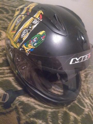 Capacete mcr
