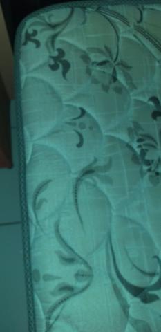 Vendo cama de casal com colchão - Foto 2