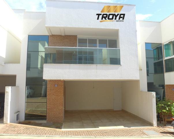 Casa de Condomínio à Venda em Gran Vitoria