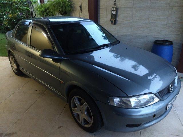 Vectra GLS 2.2 8v MPFI 1999/2000