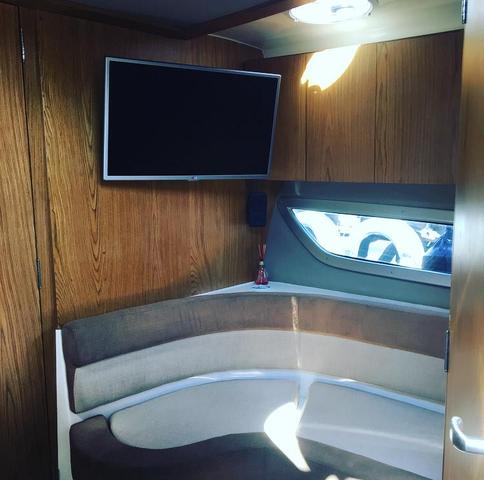 Lancha Triton 370 2014 260 horas completa - Foto 6