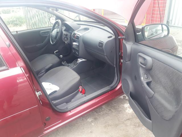 Vendo corsa 1.4 Max um carro novo coisa EXTRA - Foto 5