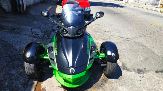 BRP Can Am Spyder RSS 990cc 2012 - Foto 2