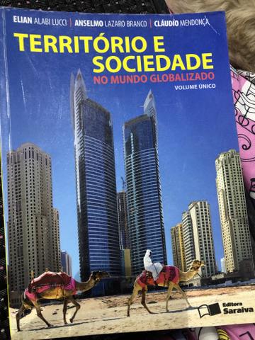 Livro - Território e Sociedade no Mundo Globalizado