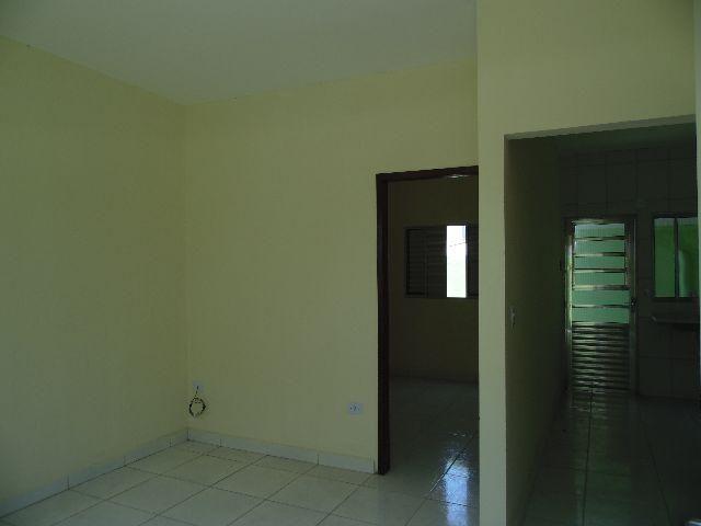 Casa de locação na Cidade Salvador Jacareí SP - Foto 2