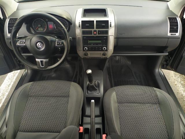 Volkswagen Polo Sedan 1.6 Comfortline 2013 - Foto 8