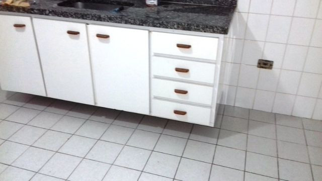 Apartamento 3 quartos suite com sacada Guaruja Tombo - Foto 4