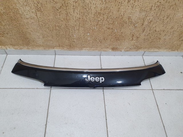 Aplique ds tampa traseira Jeep Compass 17/22 Original
