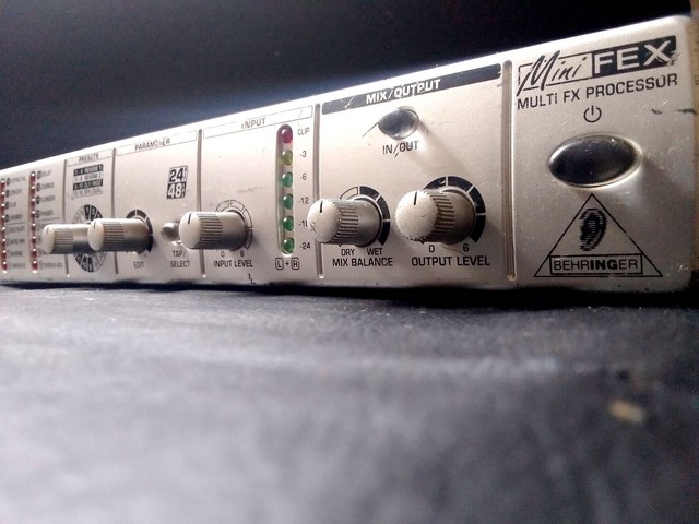 behringer fex 800