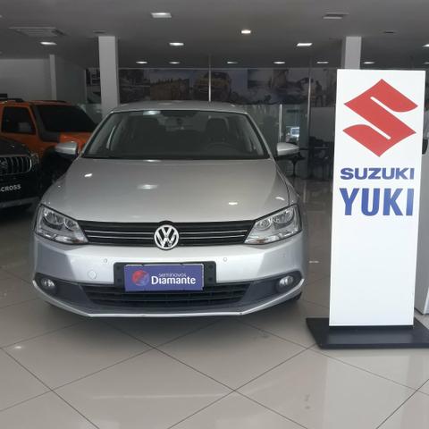 Jetta 2.0 automático km48.000 Jonathan 21 9 7 1 3 0 5 2 3 3