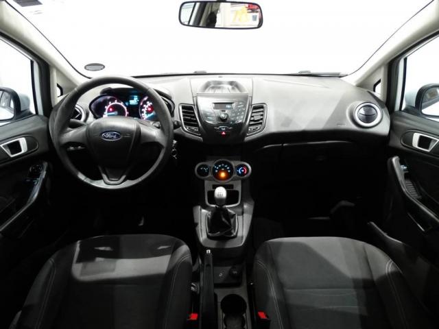 Ford New Fiesta Hatch SE 1.6 - Foto 8