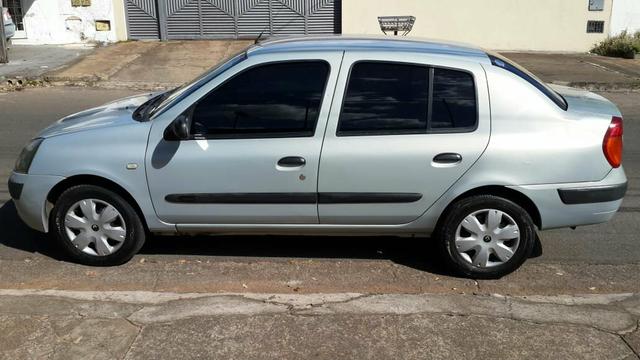 Clio Sedã 1.6 - Foto 3