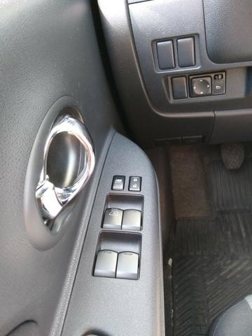 Nissan March 1.6 S 2013 / 14 - Foto 9