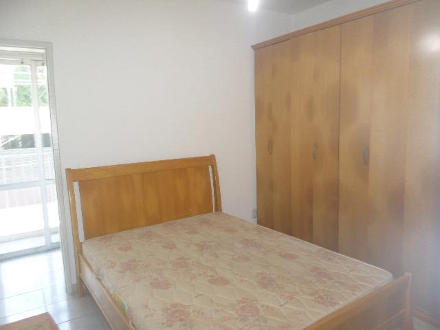 Ondina - Apartamento de quarto e sala com varanda de frente para a Avenida - Foto 12