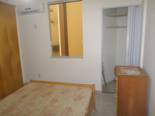 Ondina - Apartamento de quarto e sala com varanda de frente para a Avenida - Foto 15