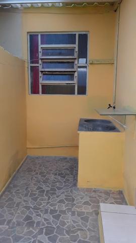 Barracão 3 cômodos + banheiro CANADÁ - Foto 9