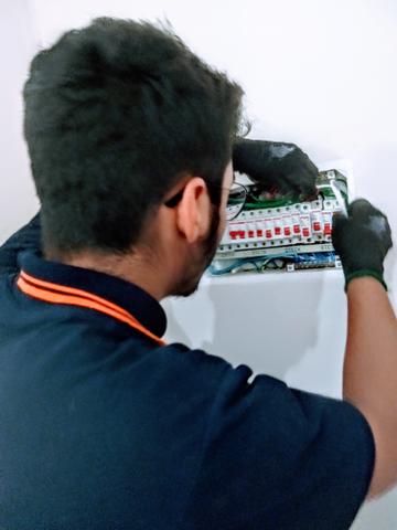 Eletricista de manutenção predial residência e comercial - Foto 2