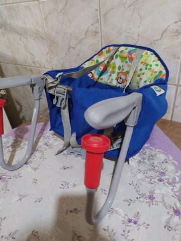 Cadeirinha de alimentação