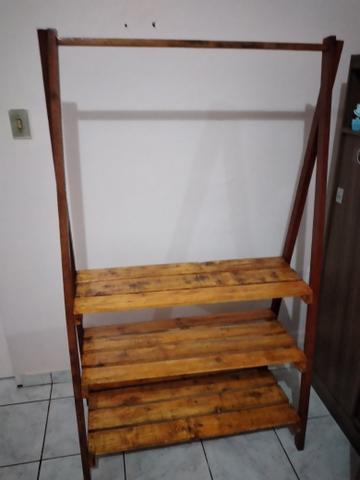 Closet com sapateira em palete - Foto 5