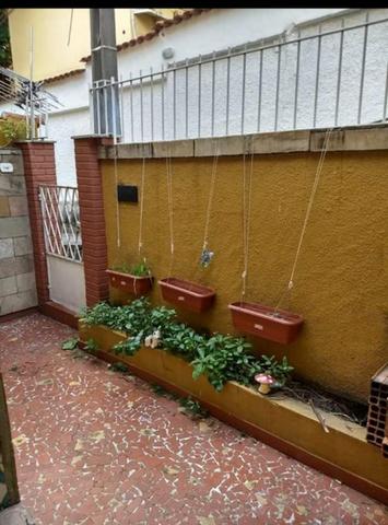 Casa de vila com varanda, 93mts 2 quartos com garagem - Foto 2