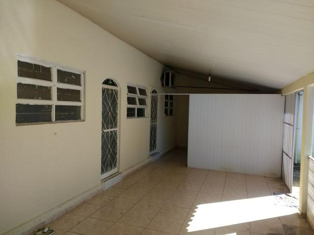Lote 360 m2 com casa estilo barracão no fundo - Foto 5