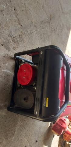 Gerador a gasolina 3100 watts - Foto 3