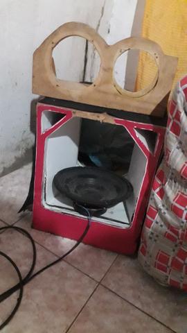 Vendo caixa de médio de 12 com expanso