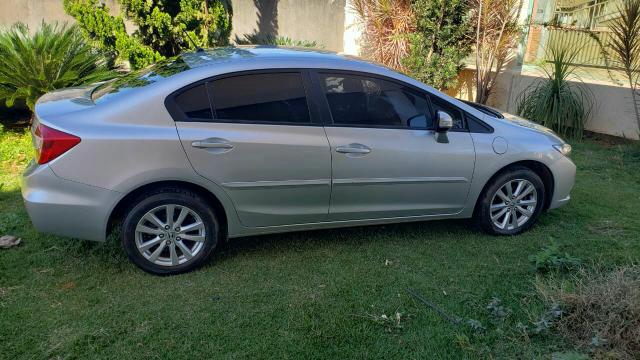 Civic - Foto 2