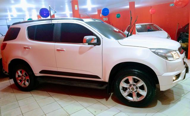 Trailblazer 7 lugares adiesel automática ano 2014 top! r$:115.000,00 - Foto 3
