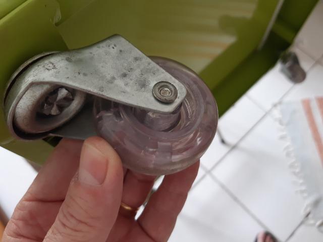 2 Gaveteiros volantes seminovos, perfeito estado, rodízio silicone - Foto 6