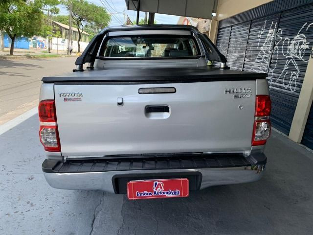 Toyota Hilux SRV 3.0 4x4 Diesel 2013 - Foto 5