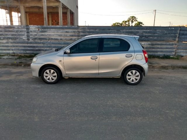 Toyota Etios XS 1.3 - Foto 8